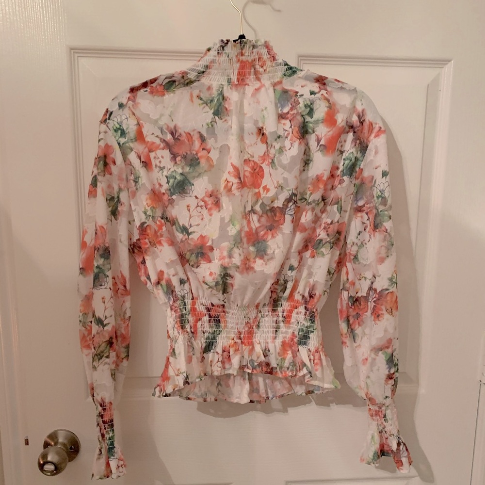 Floral print long sleeve cropped blouse